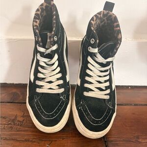 Vans Black Sneakers with Leopard Print Lining